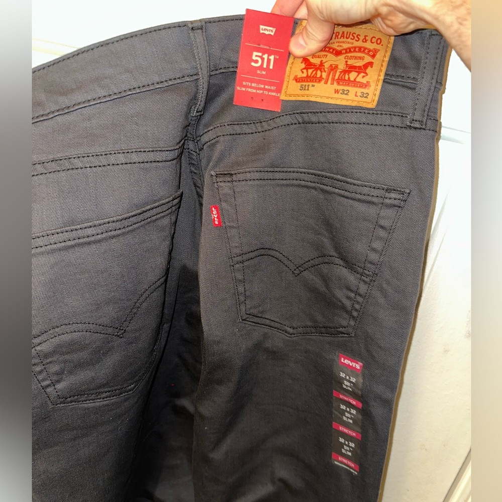 NEW Levi Strauss 32 x 32 dark grey jeans, mens, never worn, 511 style